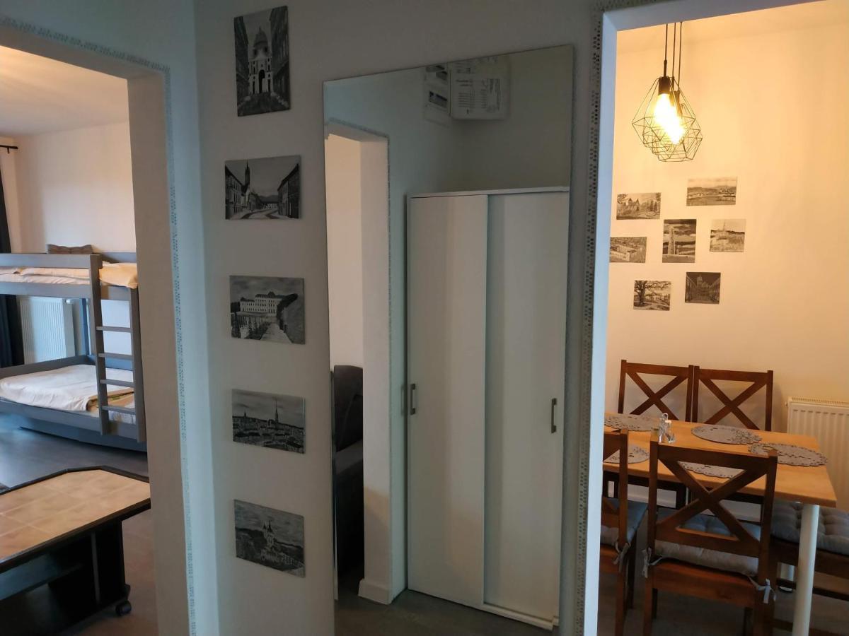 Apartman One To One Štúrovo Exterior foto